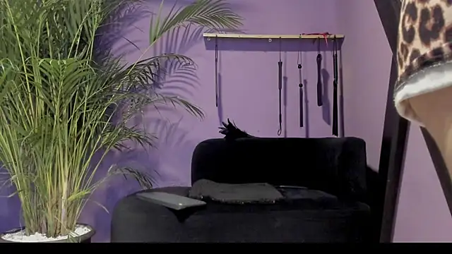 kathe hot online show from 04.21.26
