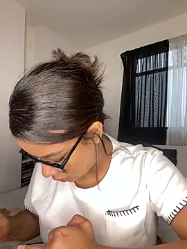 Snapshot of trianawhite chatting on 12.01.24 trianawhite online show from 12.01.24