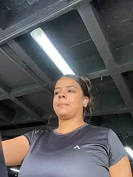 Snapshot of trianawhite chatting on 02.26.25 trianawhite online show from 02.26.25