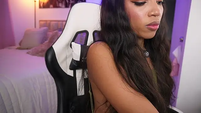 Snapshot of eimi_space chatting on 11.16.25 eimi space online show from 11.16.25