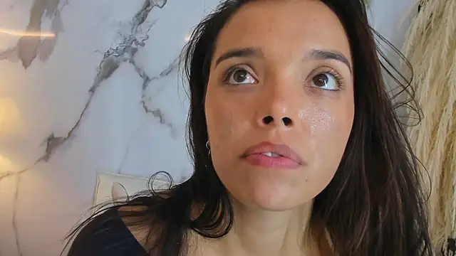 hannahill69 online show from 02.19.25