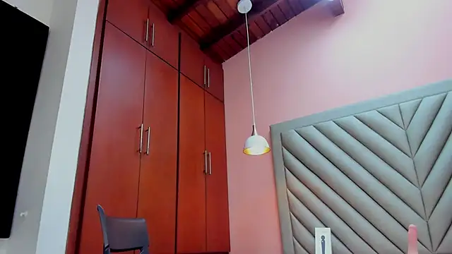 Snapshot of ValerySex_ chatting on 03.12.25 ValerySex online show from 03.12.25