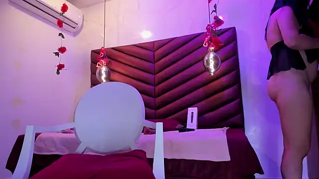 Snapshot of ValerySex_ chatting on 03.20.25 ValerySex online show from 03.20.25