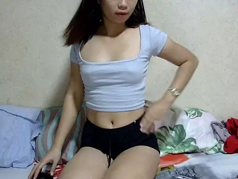 Snapshot of LisaSexyBody chatting on 12.15.24 LisaSexyBody online show from 12.15.24