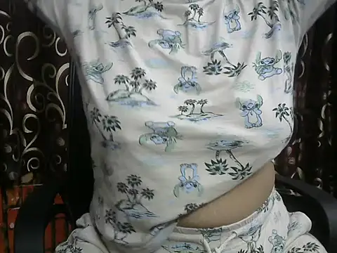 Snapshot of Bold-Radhika chatting on 11.29.25 Bold-Radhika online show from 11.29.25