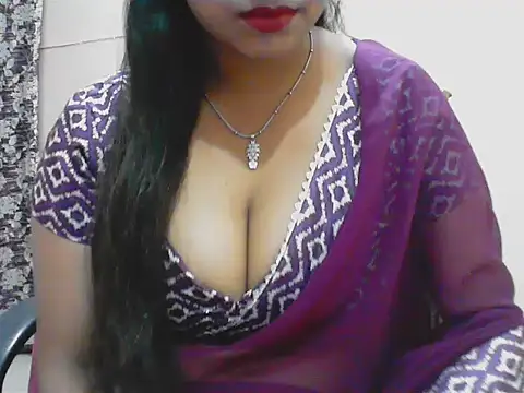 LovingPihu online show from 04.24.26
