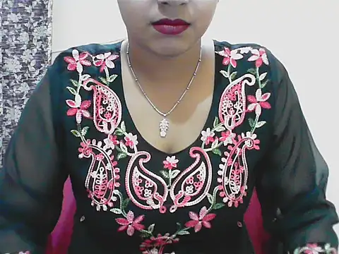 LovingPihu online show from 05.11.26