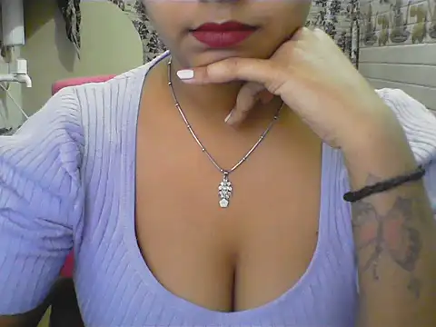 LovingPihu online show from 06.09.26
