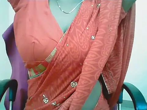 LovingPihu online show from 07.31.26