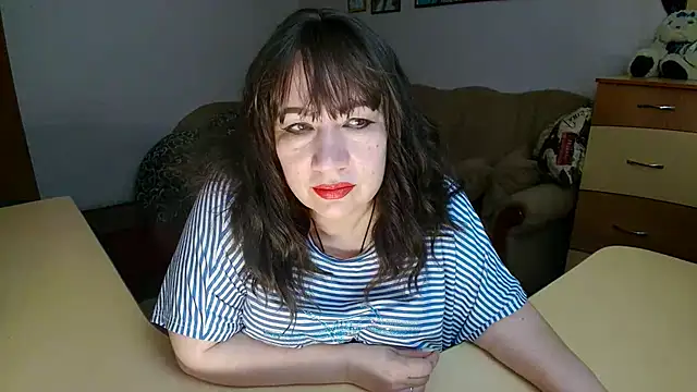 Lucretia Goldi  online show from 02.19.26