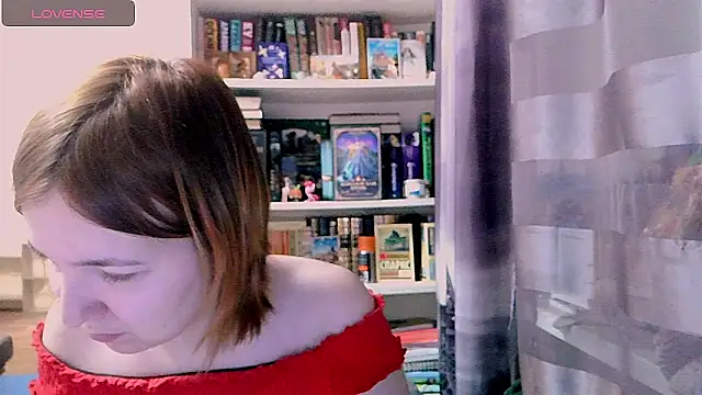 Snapshot of BrattyFoxyGirl chatting on 01.20.25 BrattyFoxyGirl online show from 01.20.25