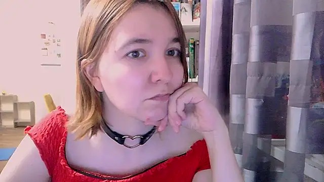 Snapshot of BrattyFoxyGirl chatting on 03.05.25 BrattyFoxyGirl online show from 03.05.25