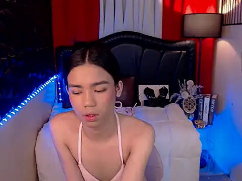 Snapshot of VerSexTs chatting on 10.23.25 VerSexTs online show from 10.23.25