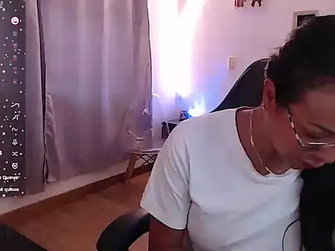 emmily castro online show from 10.28.25