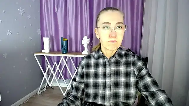 queen a n i online show from 01.27.25