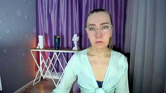 queen a n i online show from 01.29.25