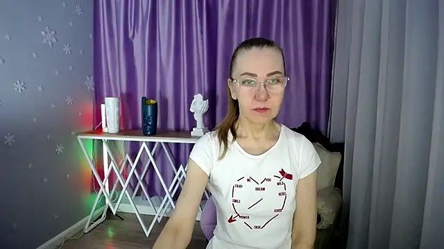 queen a n i online show from 02.10.25