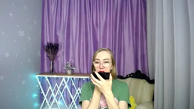 queen a n i online show from 05.06.26