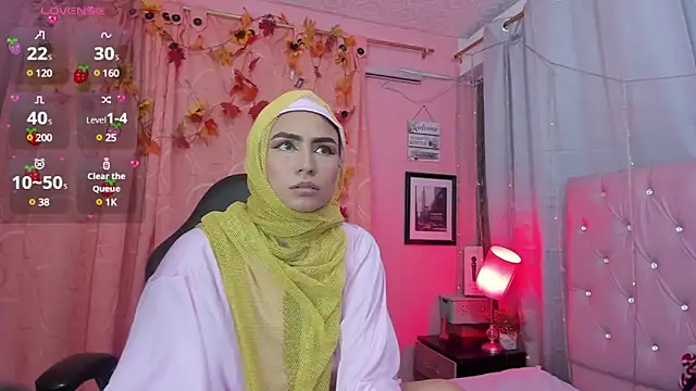 Snapshot of DarshaKhemu chatting on 02.12.25 DarshaKhemu online show from 02.12.25