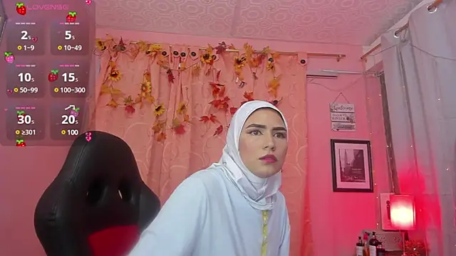 Snapshot of DarshaKhemu chatting on 02.13.25 DarshaKhemu online show from 02.13.25