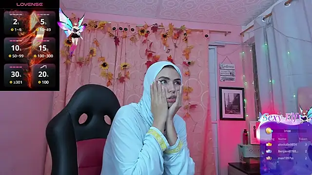 Snapshot of DarshaKhemu chatting on 02.28.25 DarshaKhemu online show from 02.28.25