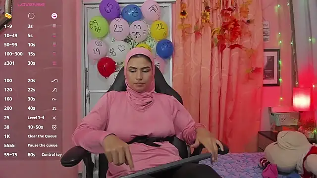 Snapshot of DarshaKhemu chatting on 03.15.25 DarshaKhemu online show from 03.15.25