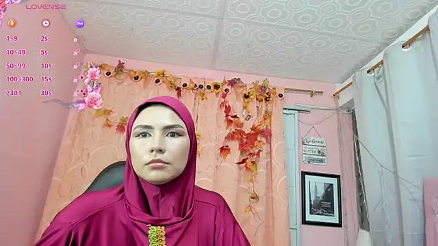 Snapshot of DarshaKhemu chatting on 09.23.25 DarshaKhemu online show from 09.23.25