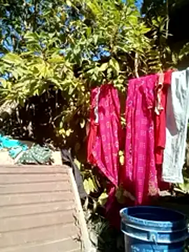 Snapshot of Mohni_Das chatting on 12.18.25 Mohni Das online show from 12.18.25