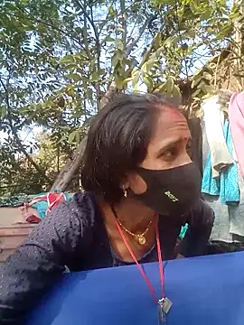 Snapshot of Mohni_Das chatting on 01.12.26 Mohni Das online show from 01.12.26