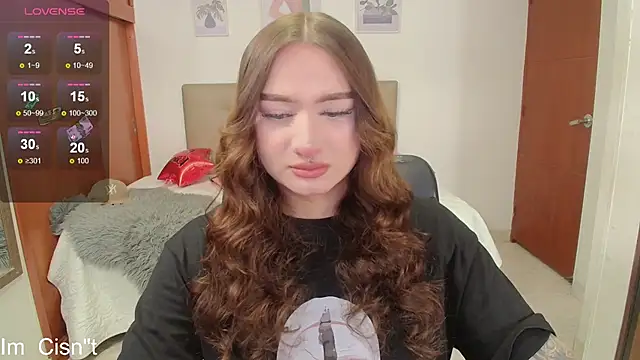 Snapshot of Miley_Baker chatting on 02.14.25 Miley Baker online show from 02.14.25