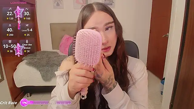 Snapshot of Miley_Baker chatting on 11.14.25 Miley Baker online show from 11.14.25