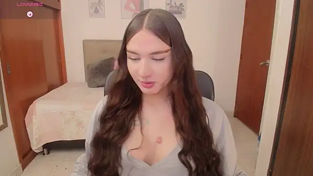 Snapshot of Miley_Baker chatting on 11.18.25 Miley Baker online show from 11.18.25