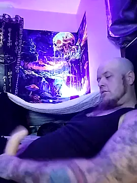 Snapshot of BluestBalls710 chatting on 12.14.25 BluestBalls710 online show from 12.14.25