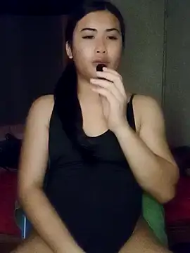 Snapshot of NannyNannybabe chatting on 12.10.24 NannyNannybabe online show from 12.10.24