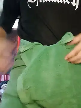 Snapshot of NannyNannybabe chatting on 12.18.24 NannyNannybabe online show from 12.18.24