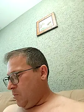Snapshot of tavio1 chatting on 04.18.26 tavio1 online show from 04.18.26