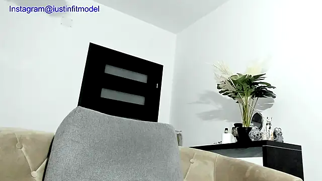 MuscleJohn online show from 11.26.25