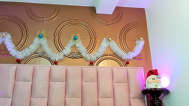 Snapshot of valeriaa19 chatting on 12.06.24 valeriaa19 online show from 12.06.24