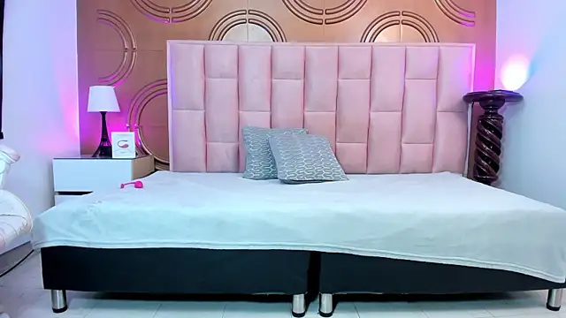 Snapshot of valeriaa19 chatting on 03.13.25 valeriaa19 online show from 03.13.25