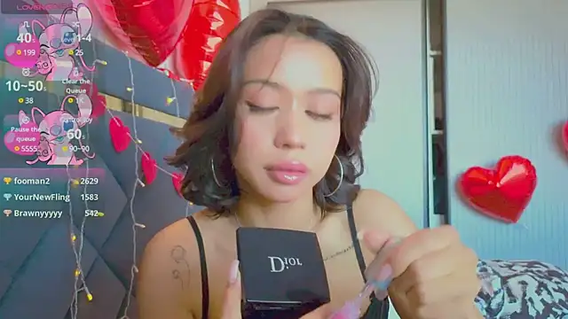 Mia Tin online show from 02.23.25