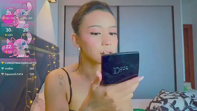 Mia Tin online show from 03.01.25