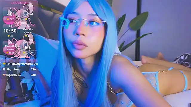 Mia Tin online show from 11.30.25