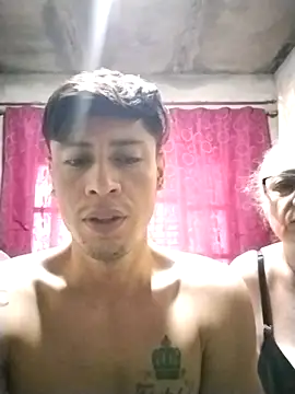 Snapshot of Sexytaty2022 chatting on 11.23.25 Sexytaty2022 online show from 11.23.25