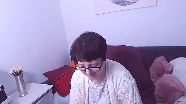 ChristaRose online show from 11.28.25