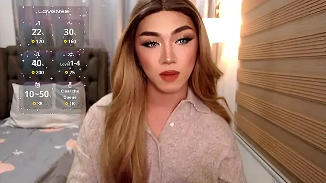 Snapshot of Local_Hoelyx chatting on 12.28.24 Local Hoelyx online show from 12.28.24