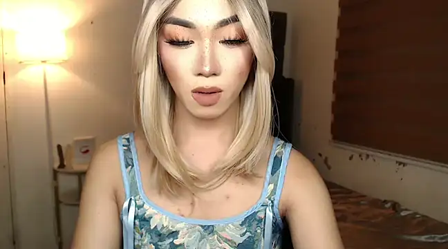 Snapshot of Local_Hoelyx chatting on 03.15.25 Local Hoelyx online show from 03.15.25