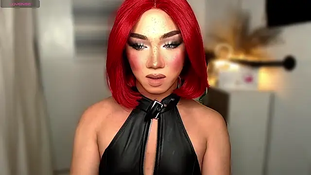 Snapshot of Local_Hoelyx chatting on 09.26.25 Local Hoelyx online show from 09.26.25