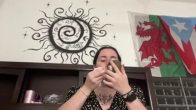 Snapshot of poppergirl69 chatting on 10.26.25 poppergirl69 online show from 10.26.25