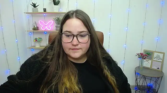 Snapshot of XX_Daniella_XX chatting on 01.22.25 XX Daniella XX online show from 01.22.25