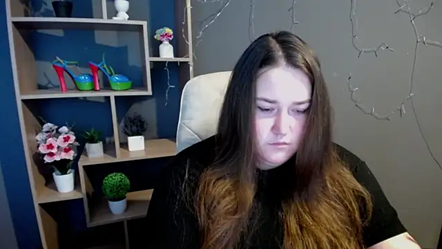 Snapshot of XX_Daniella_XX chatting on 11.18.25 XX Daniella XX online show from 11.18.25